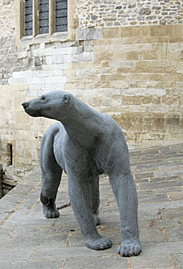 скульптура медведя
